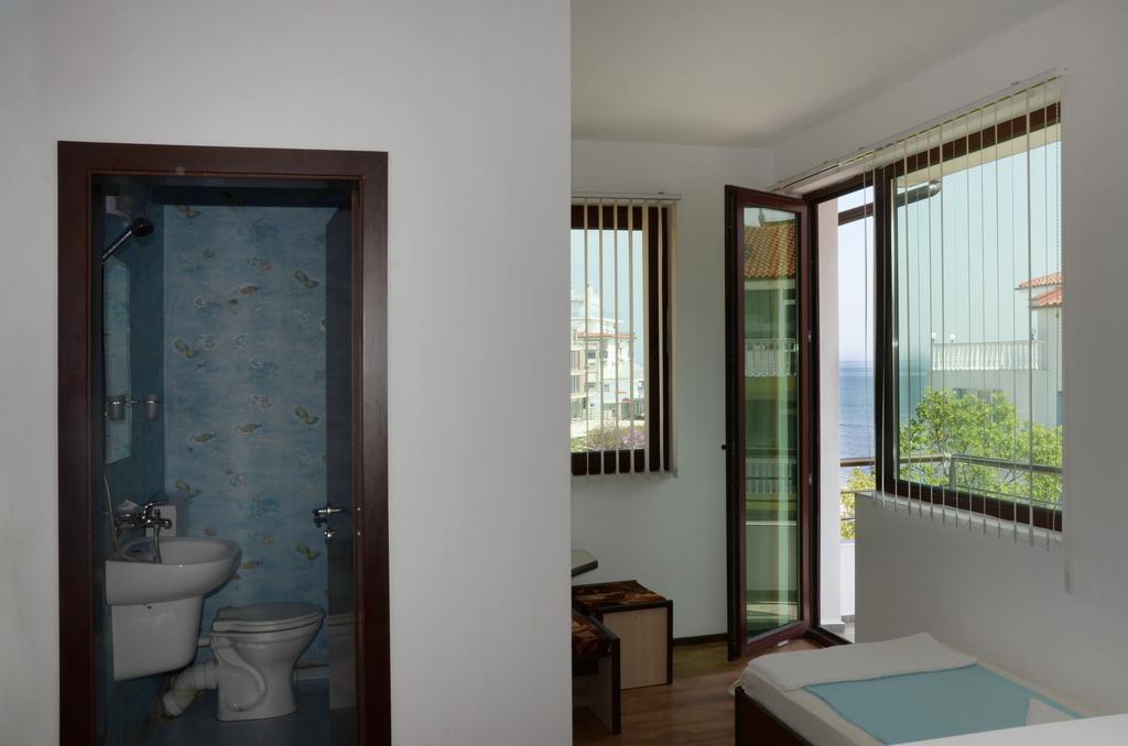 Kani Studios Sozopol Rum bild
