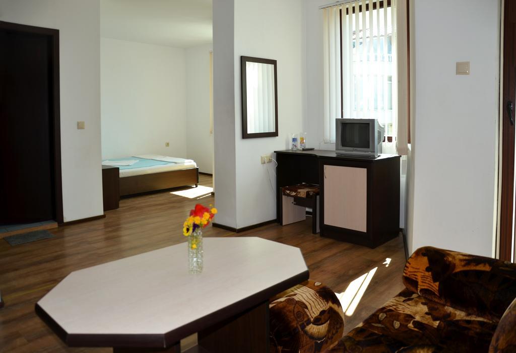 Kani Studios Sozopol Rum bild